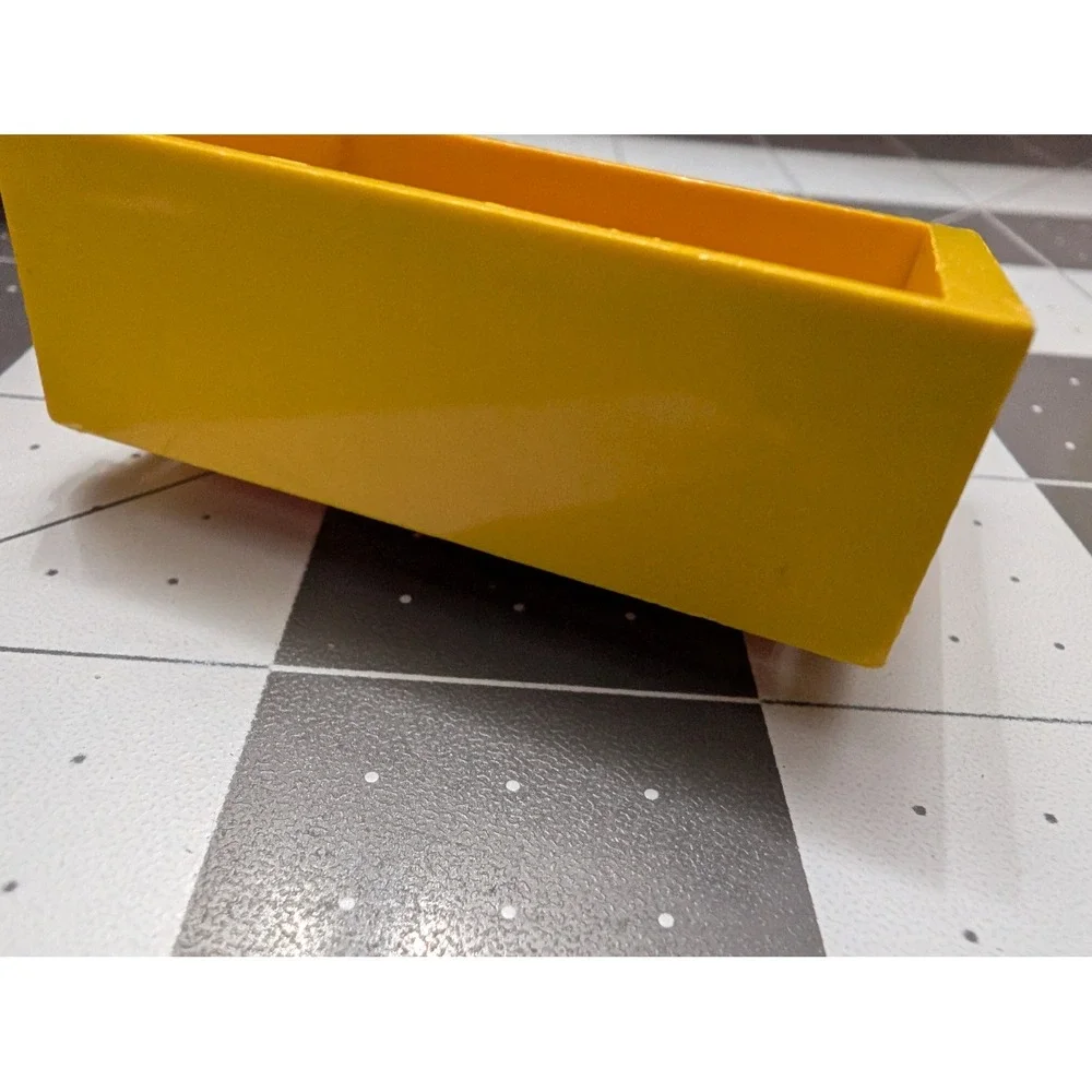 Lego‎ Branded Window & Door lot two yellow red replacement part
